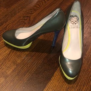 Vince Camuto Size 5.5 Gunmetal Gray Pump with Neon